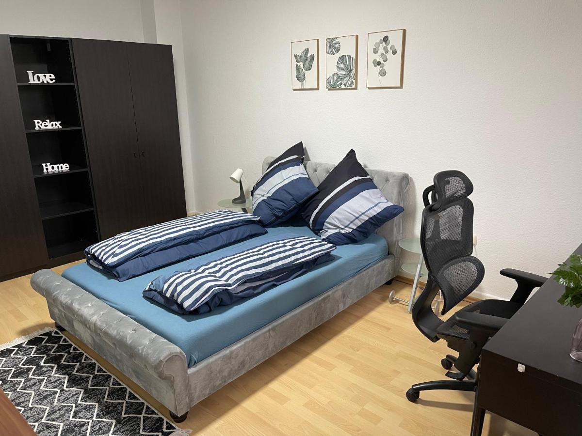 La Vie En Rose Apartment *